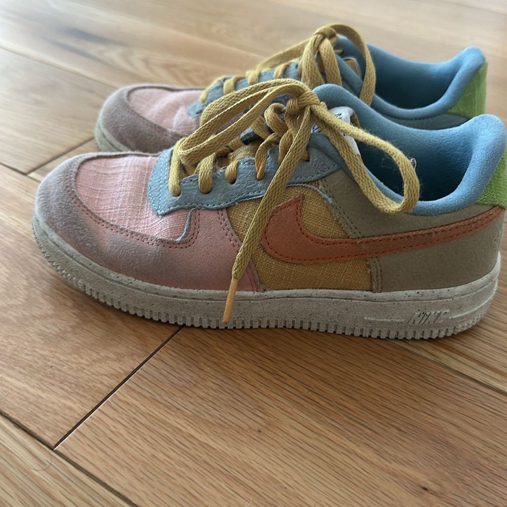 Girls Nike Sun Club || Size 2